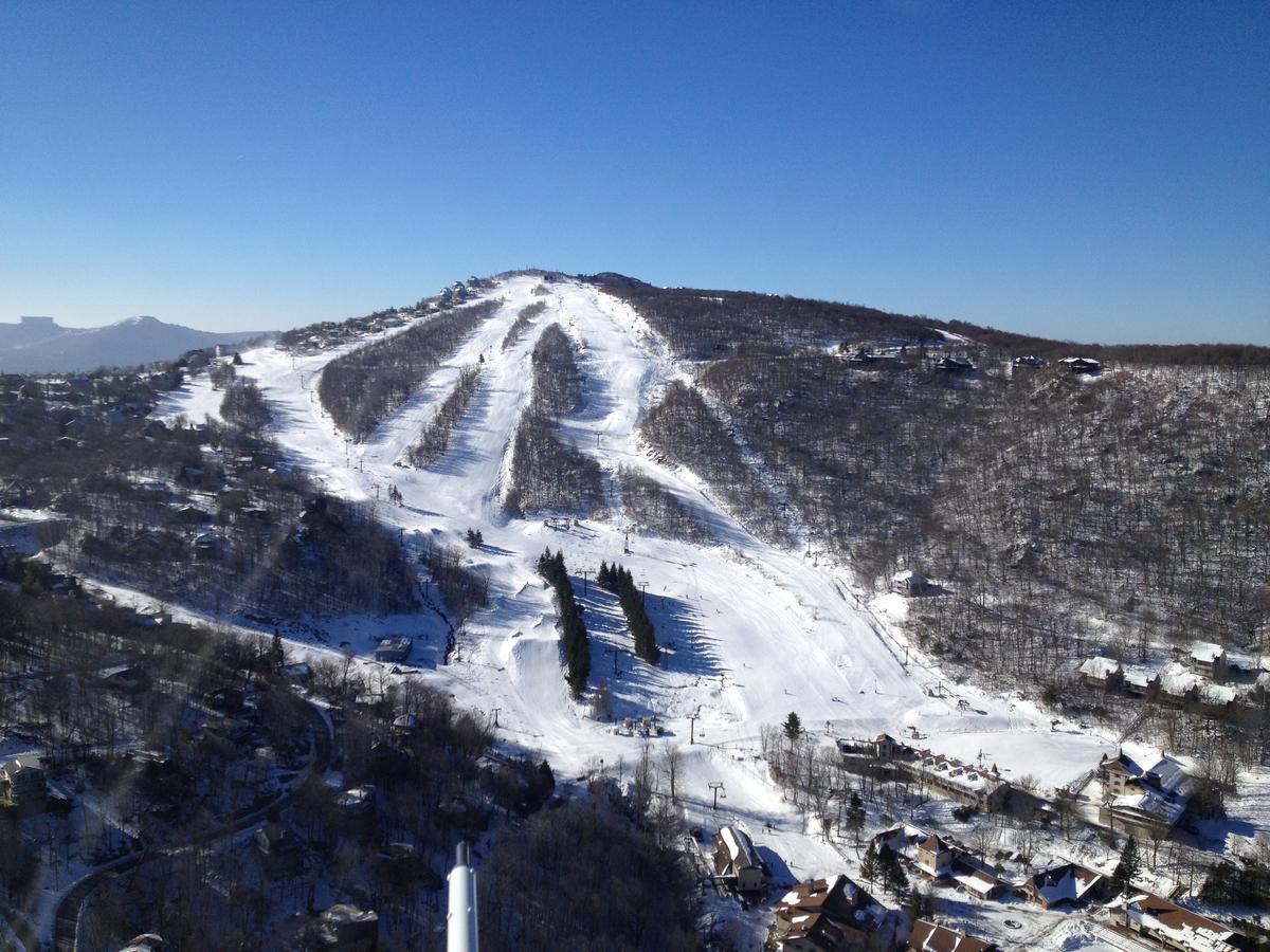 Top Of The Beech Inn Beech Mountain Exterior photo